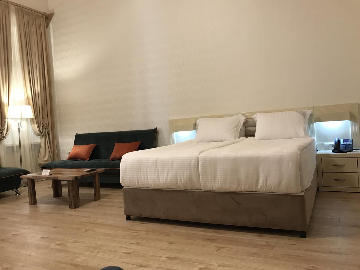 Full Comfort Apartment On Aghmashenebeli Tiflis Exterior foto